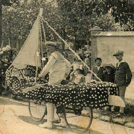 Vélo décoré de fleurs
